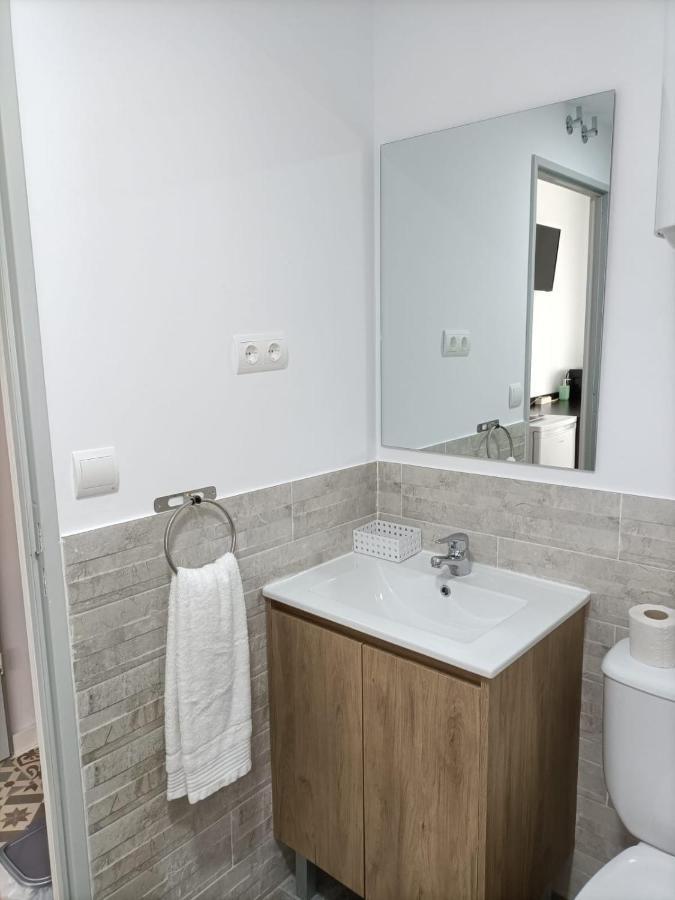 Hostal Las Encinas Villaviciosa de Odón 外观 照片