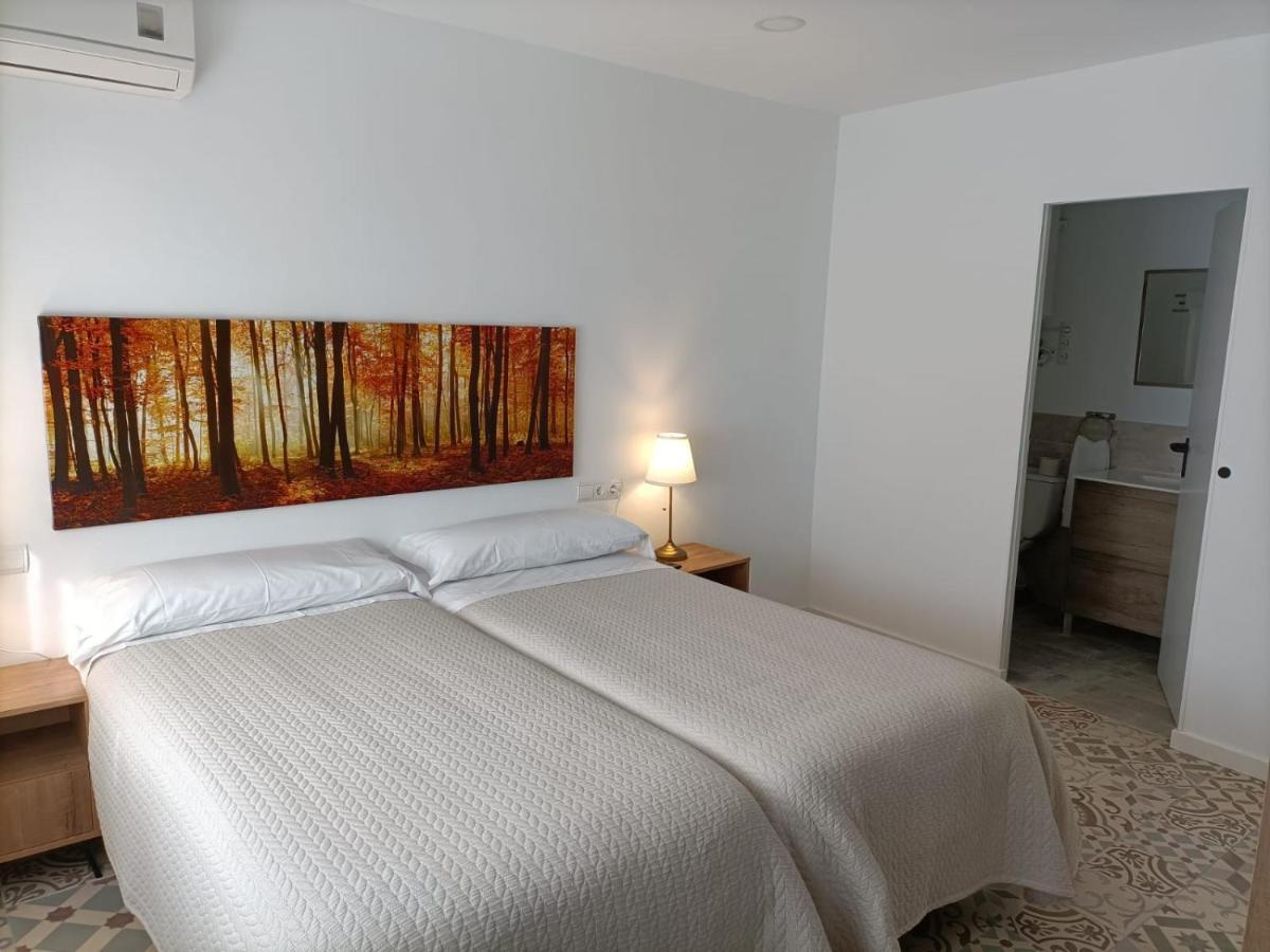 Hostal Las Encinas Villaviciosa de Odón 外观 照片